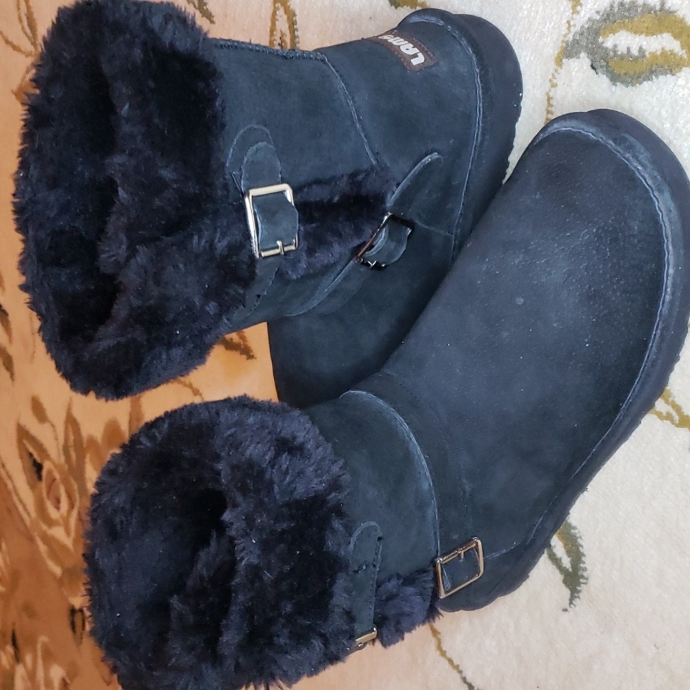 LAMO Middle Calf Women's Winter Boots Black Faux Suede Faux Fur Lined Size 9,